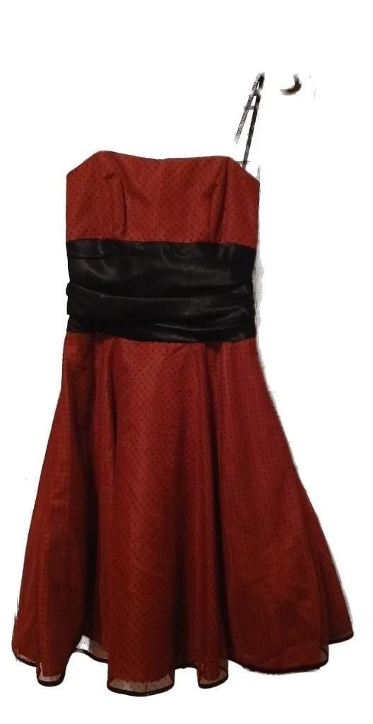 green satin pleated dress Brielle Satin Pleated Trim Dress main image 0