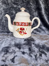 Charlton Hall Kobe Japan Christmas China Tea Pot