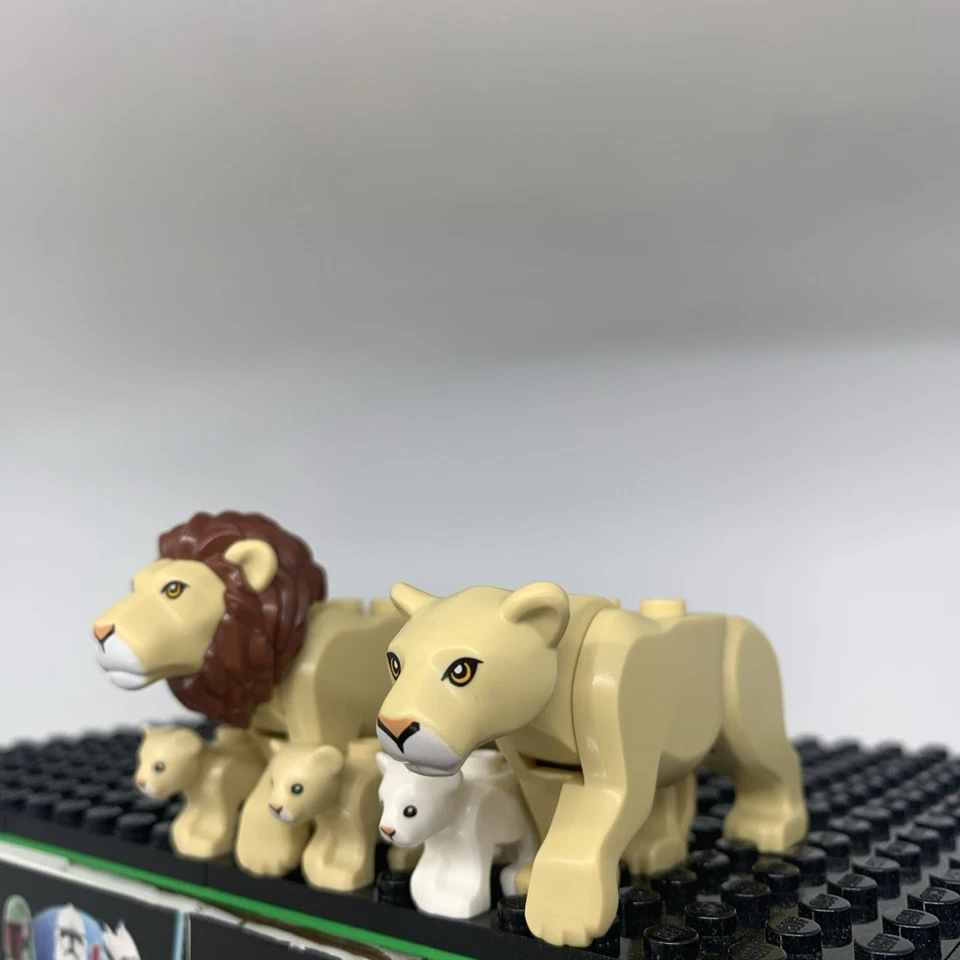 Lego Animal León Minifigura Lote León Leona Cachorro Bronceado Minifigura Lote 60307 NUEVO Foto 2 de 3