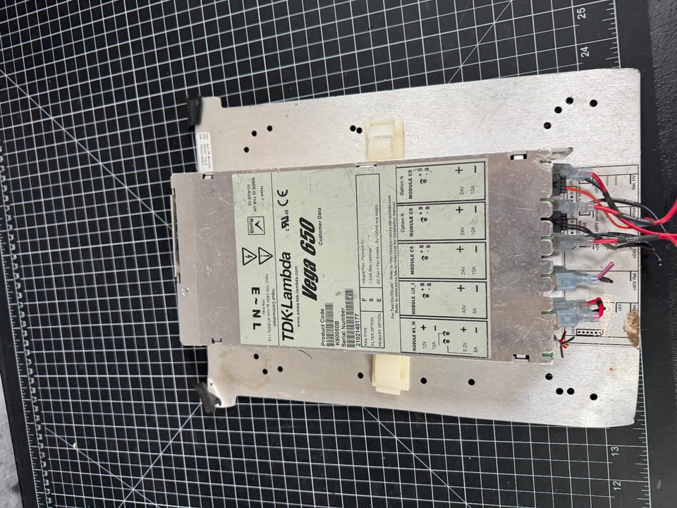 Fuente de alimentación CC TDK Lambda Vega 650 K60050B 12v 40v 24v 5.2 salida múltiple usada Foto 2 de 4