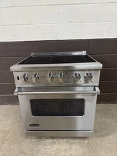 VIKING VISC5304BSS - 30" Professional Induction Range Oven 4 Burner Stainless