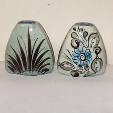 Vintage Tonala Mexico Folk Art Pottery Salt & Pepper Shakers 2pc Set
