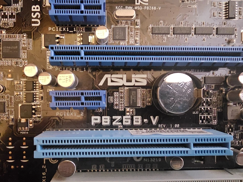 ASUS P8Z68-V LGA 1155 HDMI SATA 6Gb/s USB 3.0 + i5 2500K CPU 3.3GHz Combo - Image 2 of 3