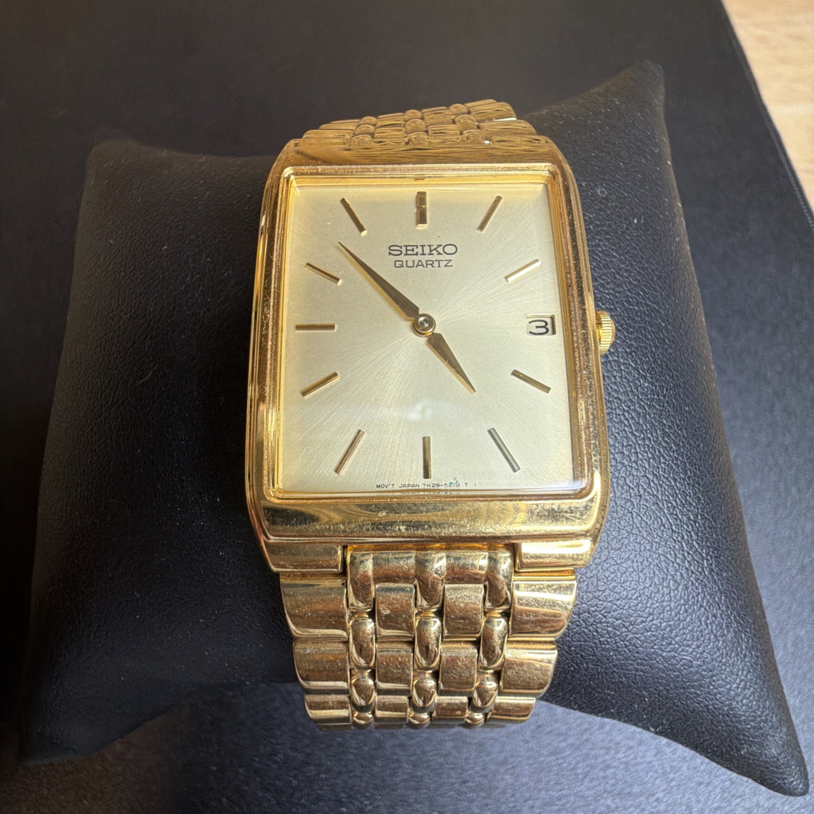 Rectangle Stainless Still Toned Gold Seiko Date Quartz WR 7N29-5B29 - vintagewatches.pk