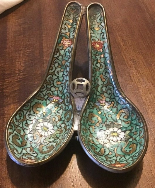 Japanese Porcelain Pewter Double Rice Spoon Rest Decorated in Hong Kong