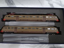 Vitrains ALe 840-010-014 Automotrice + Folle, Livrea Castano Isabella, H0