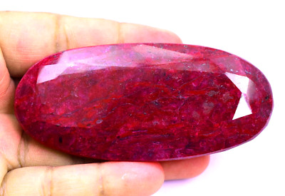 576.0 CT Natürlich Riesiges Rot Rubin Zertifiziert Earth-Mined Oval Schliff Lose