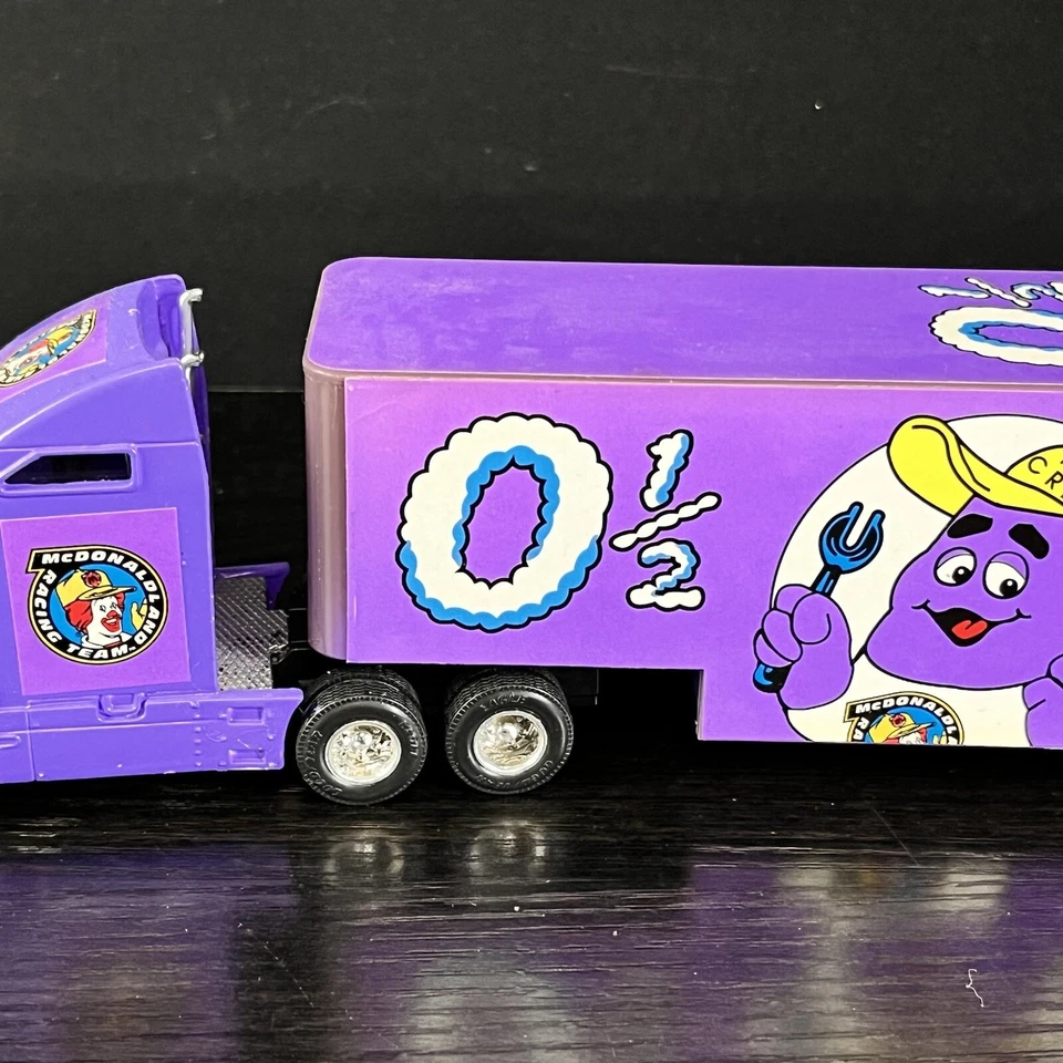RACING CHAMPIONS 1:64 SCALE DIE -CAST CAB TRANSPORTER 1994 GRIMACE GO-CAR NOS - Image 3 of 4
