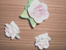 Gerold porcelain 2 pieces roses, 1 rose other make in very good condition 