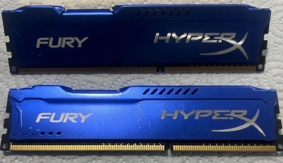 Kingston HyperX Fury Blue 8 GB (2x4 GB) PC3 12800 DDR3 1600 MHz memoria RAM de escritorio Foto 2 de 2