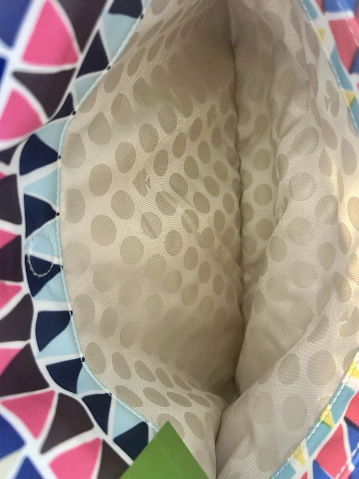 Borsa a tracolla estiva geometrica Maryanne nylon flatiron Kate Spade nuova con etichette