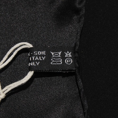 Tasca quadrata Italo Ferretti nuova con etichetta 100% seta colore nero con cristalli rosa e neri - Foto 9 di 10