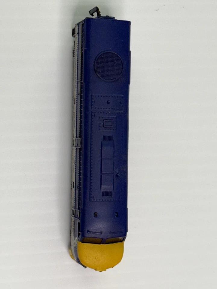 MRC N Alco FA locomotive Chesapeake and Ohio #7094 Working - Image 4 of 4