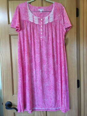 New Secret Treasures Women's Paisley Gown M 8-10, XL 16/18