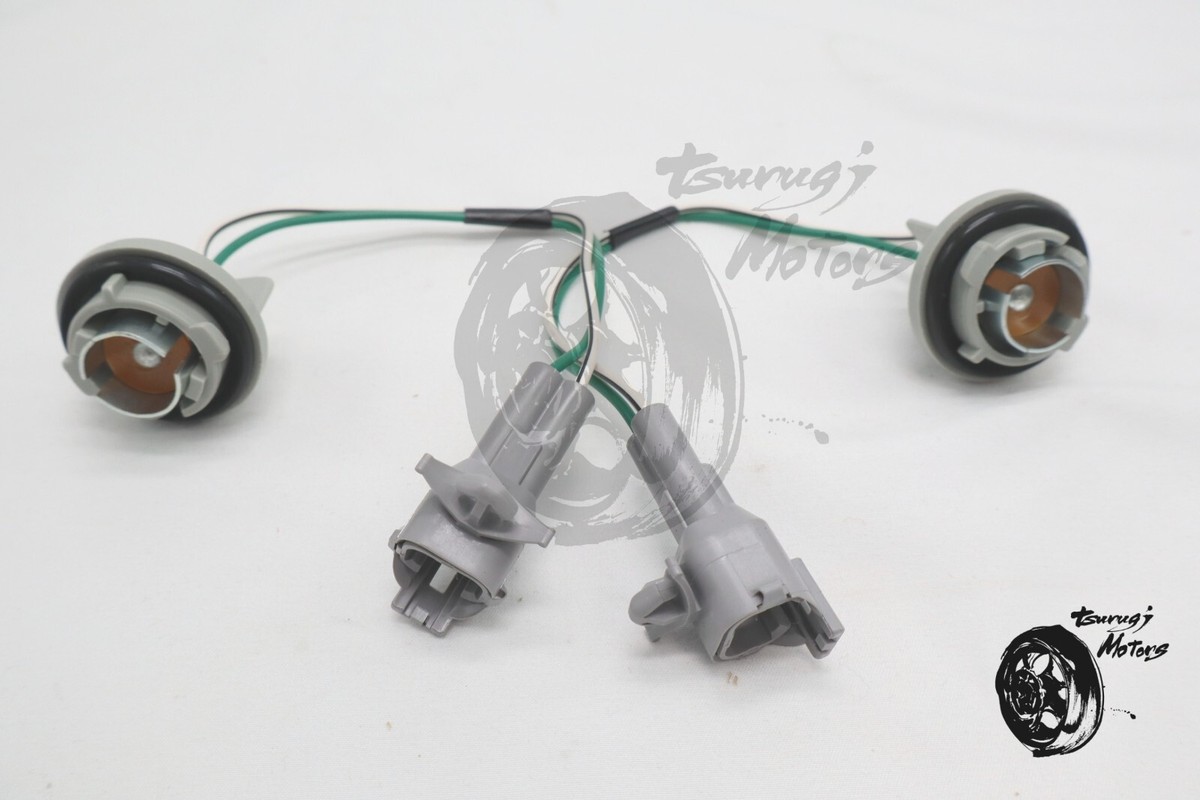 Toyota Genuine Land Cruiser FZJ80 HDJ81 Front Turn Signal Lamp