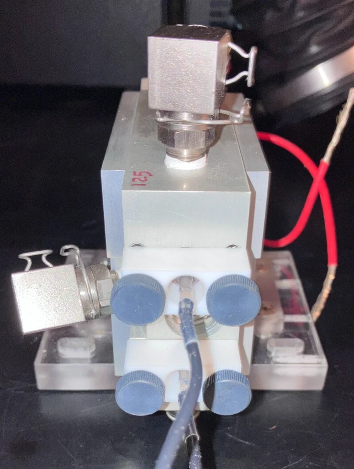 Spectra Physics / Quanta-Ray ND:YAG cavidad láser varilla YAG y lámparas de linterna dobles Foto 4 de 4