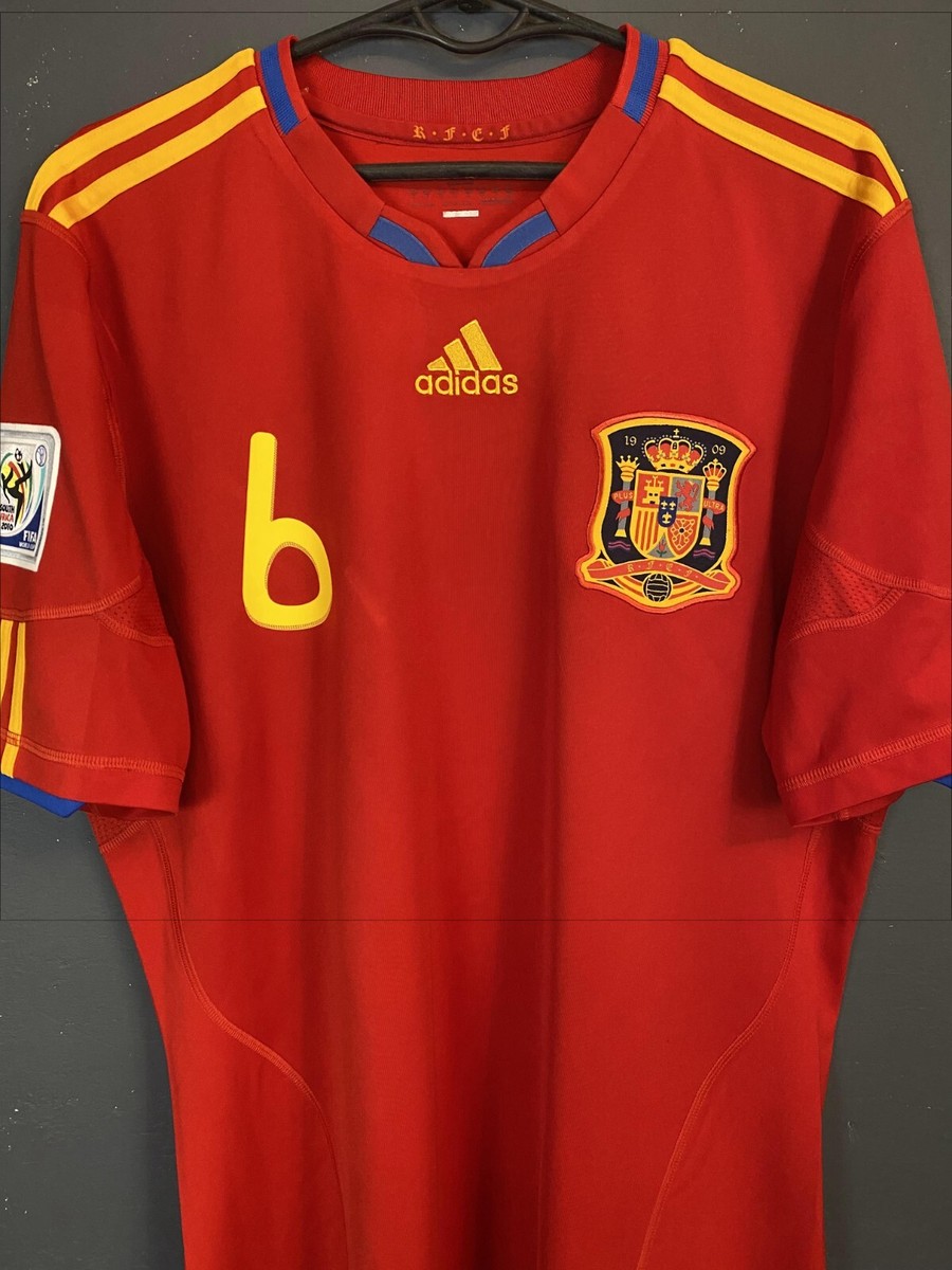 INIESTA MENS SPAIN NATIONAL 2010/2011 WINNER FOOTBALL SOCCER SHIRT