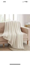 VCNY HOME Ivory Solid 50 X 60 Throw