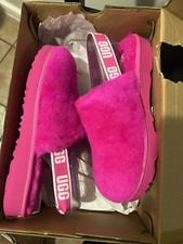 UGG FLUFF YEAH PINK -YOUTH SZ 6 FITS A WOMEN'S SIZE 7.5-8