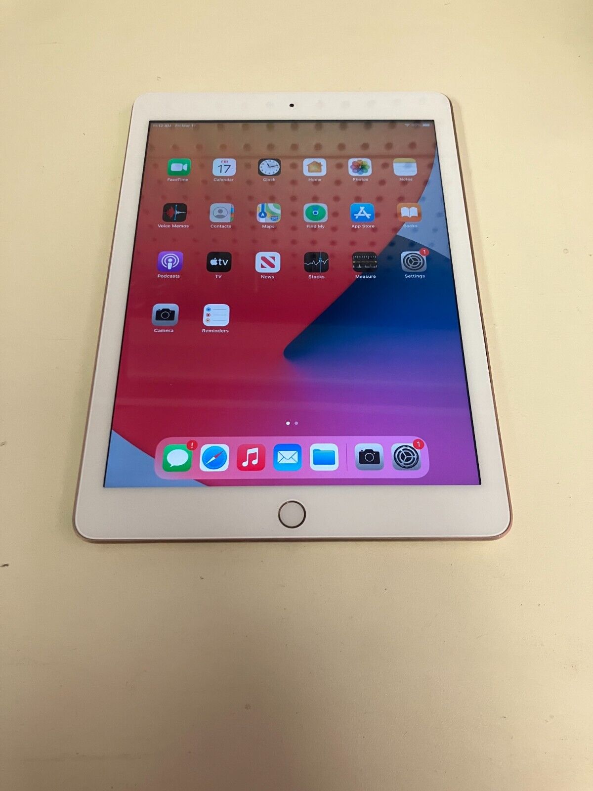 Apple iPad 6th Gen 9.7