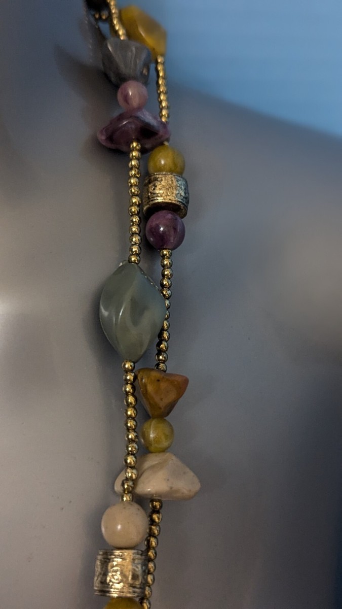Collier Doré Avec Perles Colorées Et Montures Dorées - Occasion - Bijou Fantaisie