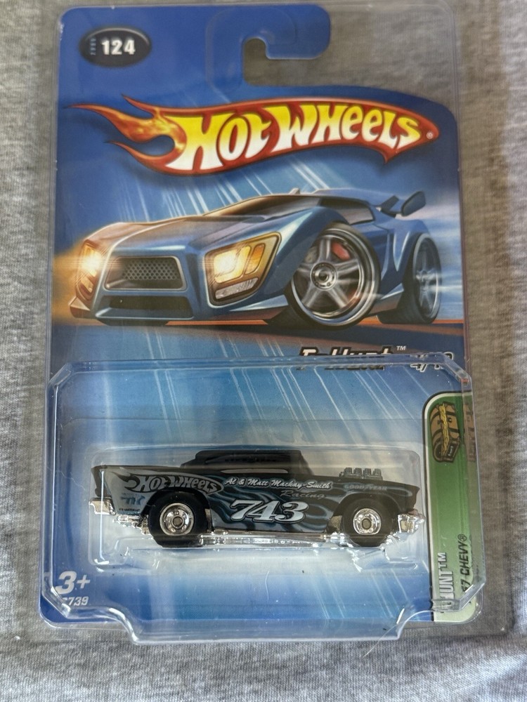 2005 Hot Wheels Treasure Hunt 1957 Chevy (T-Hunt) 4/12