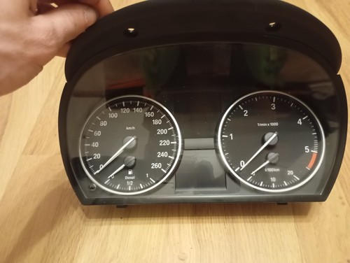 ⭐⭐⭐BMW 3er E90 E91 316D 318D 85KW 105KW Tacho Kombiinstrument Tachometer 9242346