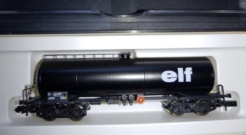 Arnold 4376  4-achsiger Kesselwagen "ELF" ; schwarz der SNCF  in OVP; N | Zustand: Neu