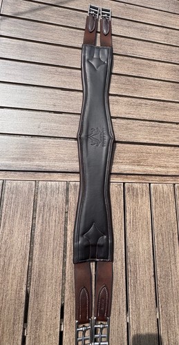Voltaire 38" leather girth. Excellent condition. Only used for one year.