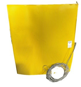 PINNACLE SAFETY FLOOR MAT YELLOW 29" X 35" See Pics