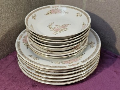Crown Ming by Tienshan Fine China Teil Geschirrset - 6 Speiseteller, 4 Schüsseln + 2