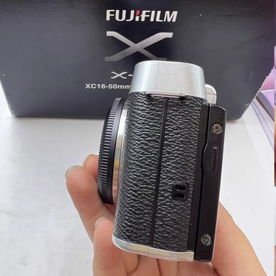Fujifilm X-M1 16.0MP 16.3MP Digital Camera Silver Body Fujifilm X
