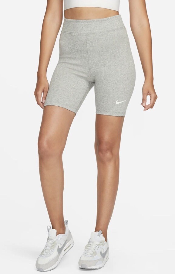 Nike Women Essential Mid-Rise 10