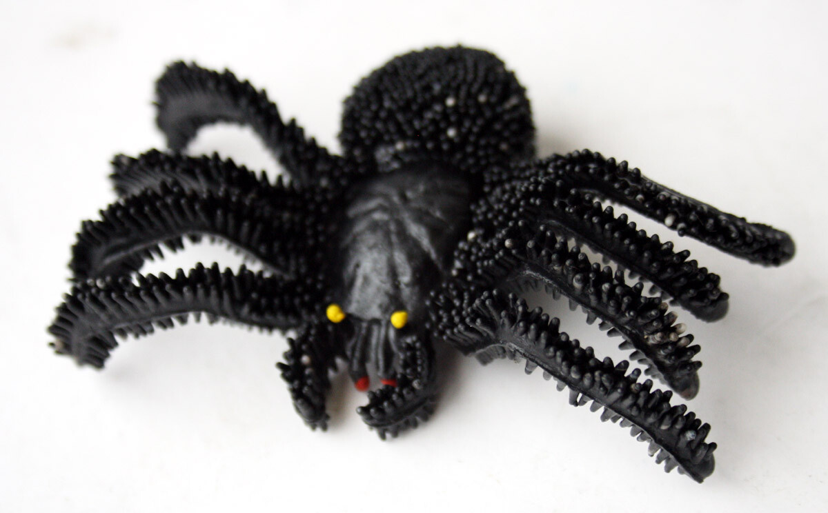 Vintage 80's Rubber Spider Oily Jiggler Tarantula Halloween Prank