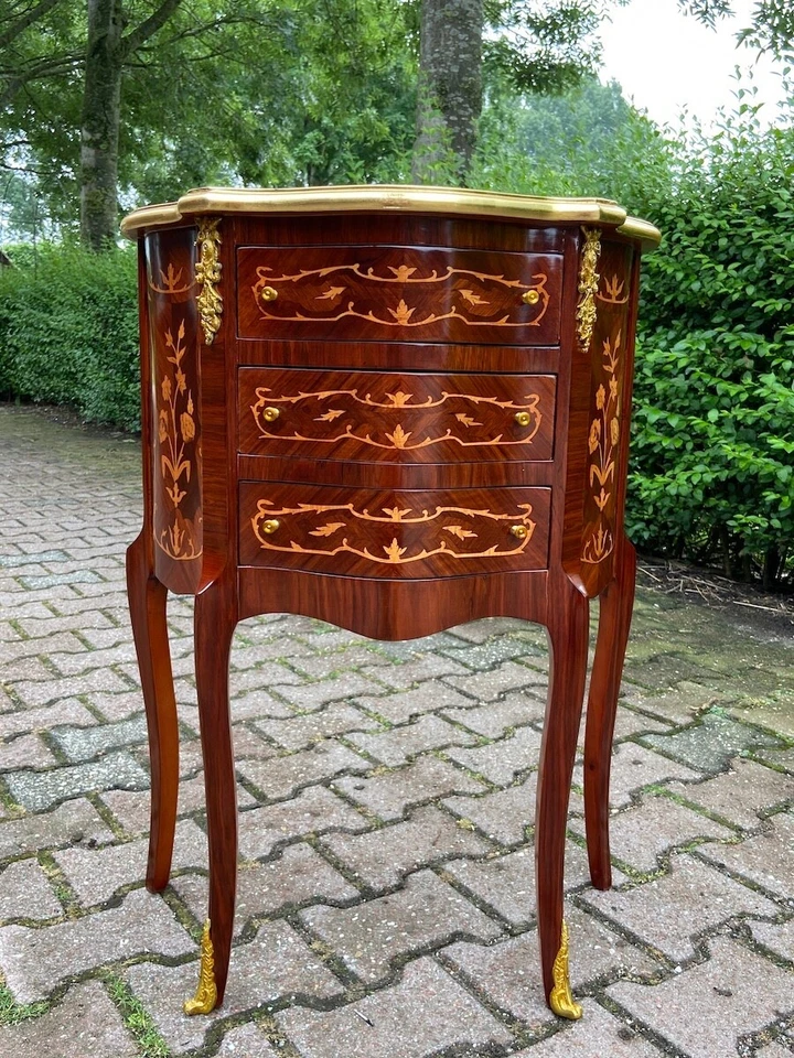 Cómodas Mesitas de Noche Francés Luis XVI Incrustación de Caoba Hoja de Oro Acento Par 2 piezas Foto 3 de 4