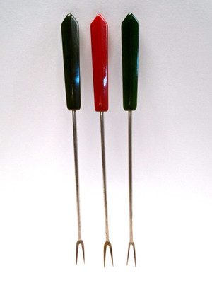 VTG (3) CATALIN/BAKELITE HANDLE OLIVE FORKS KITCHEN/BAR UTENSIL! RED/GREEN!