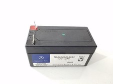 Mercedes-Benz A W176 2014 Autobatterie N000000004039 BOS70439 Mercedes-Benz A W176 2014 Autobatterie N000000004039 BOS70439