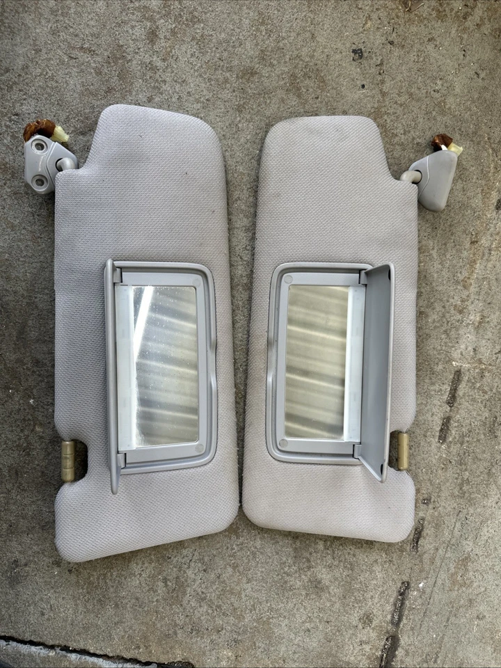 Nissan 350Z 2003-2008 par de parasol tela gris con juego de 2 luces de espejo OEM Foto 3 de 3