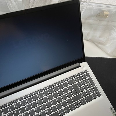 Lenovo Laptop 12th Gen Intel i3-1215U 8gb DDR4 Ram Intel(R) UHD Grafik