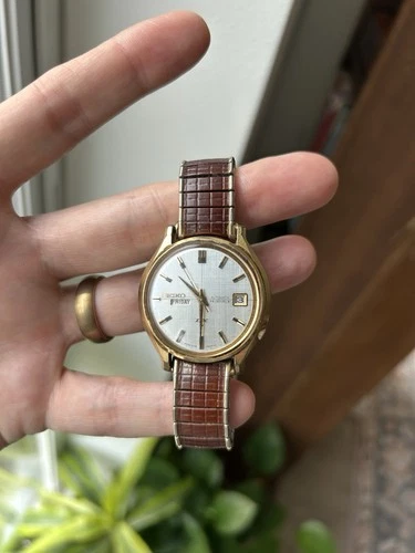 Vintage Oct 1970 Seiko DX 6106-8240 Automatic Linen Dial Gold Accents - Working