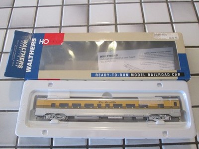 WALTHERS DENVER & RIO GRANDE WESTERN PASSENGER CAR HO SCALE