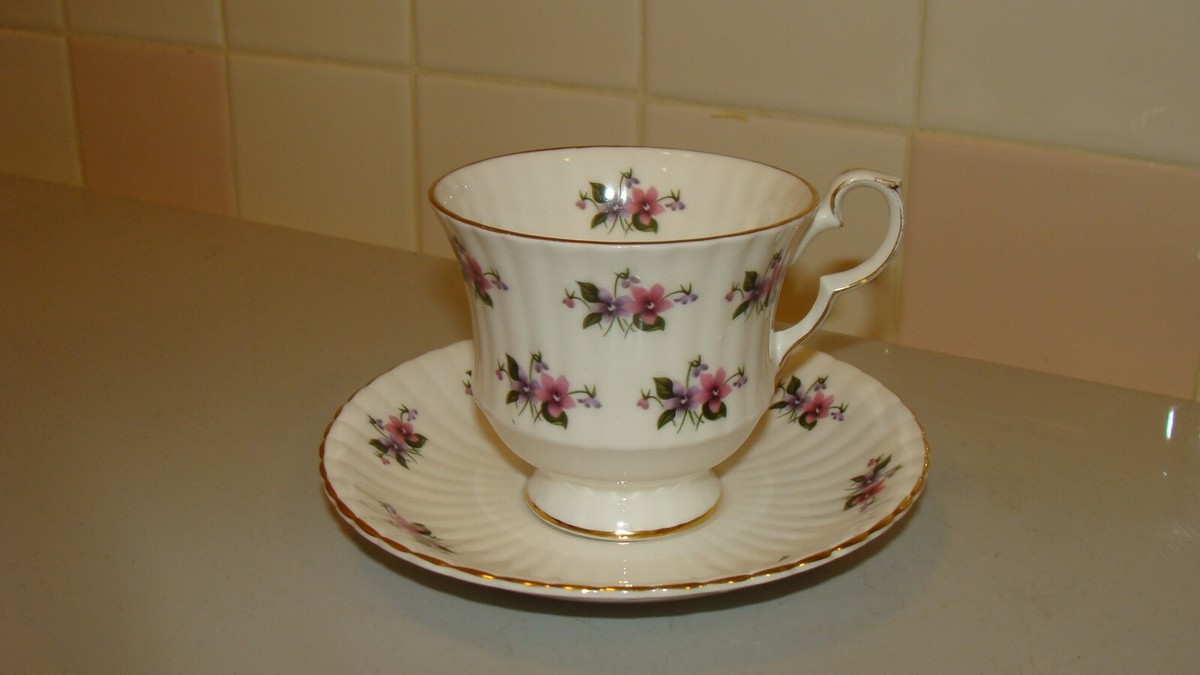 Royal Windsor Fine Bone China England Tea Cup & Saucer, Numbered