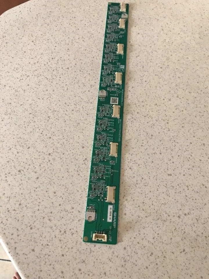 Inverter runtka095wjzz TV Sharp Lc-26ga5e - Immagine 4 di 4