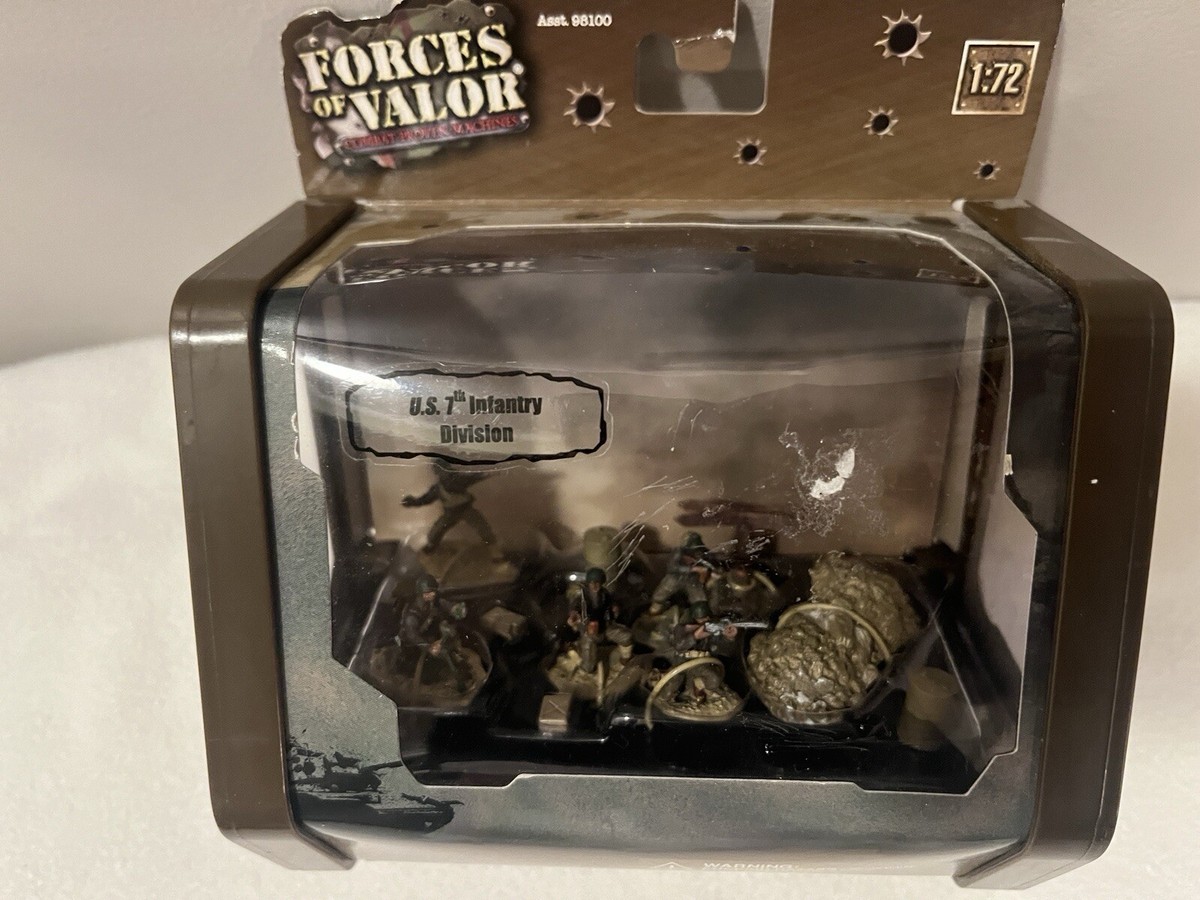 FORCES OF VALOR① Forces Of Valor 1:72 US 7TH INFANTRY DIVISION Normandy WWII Figure
