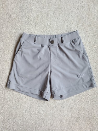 riders girlfriend short