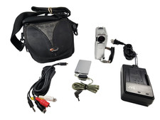 JVC GR-DVP7U Mini DV Digital Camcorder, Bundle