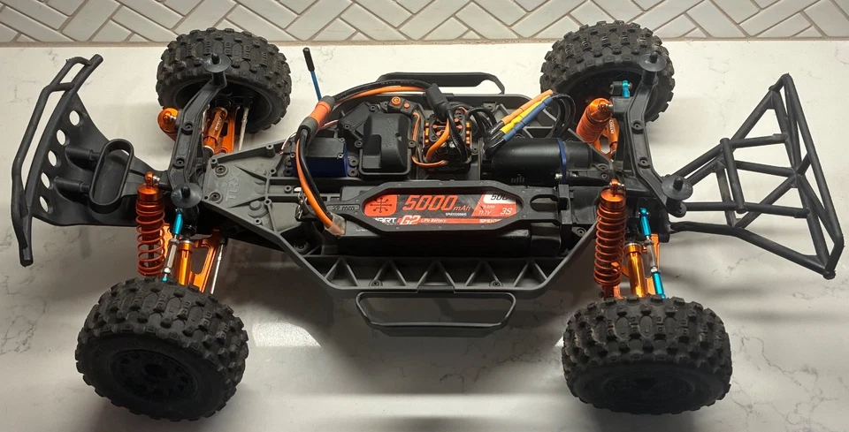 Traxxas Slash VXL 1/10 4x4 Truck Spektrum Upgrades 5000mAh 3S, Firma Motor & Fan - Image 2 of 4