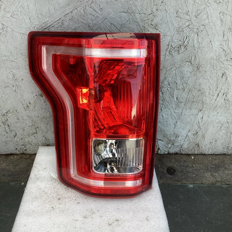 2015-2017 Ford F150 Incandescent Left LH Tail Light OEM FL34-13B505-AG STYLESIDE