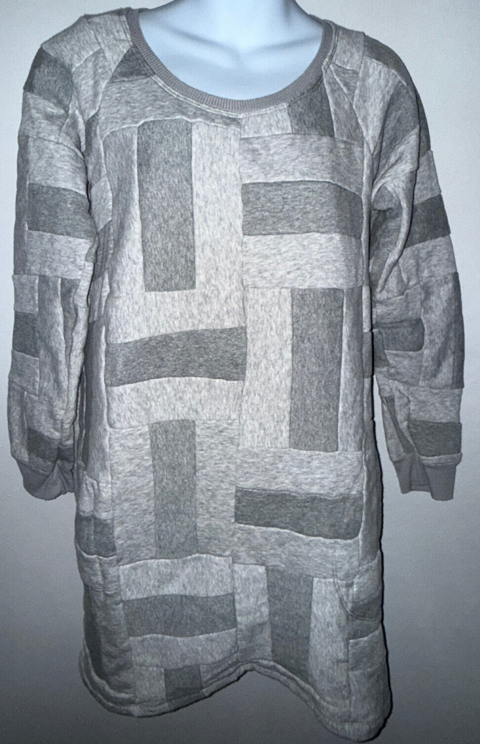 Zero Waste Tonle gray patchwork long sleeve sweat… - image 1