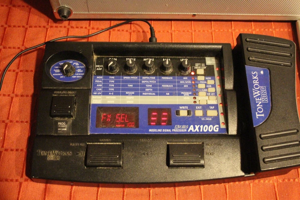 Korg ToneWorks AX100G Gitarren-Effektgerät - Bild 2 von 4